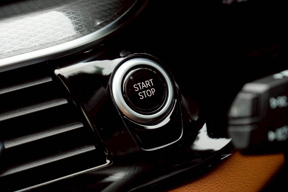 รหัสรถ PR1947 Bmw G30 530e LCI M Sport Package ปี 2022 15