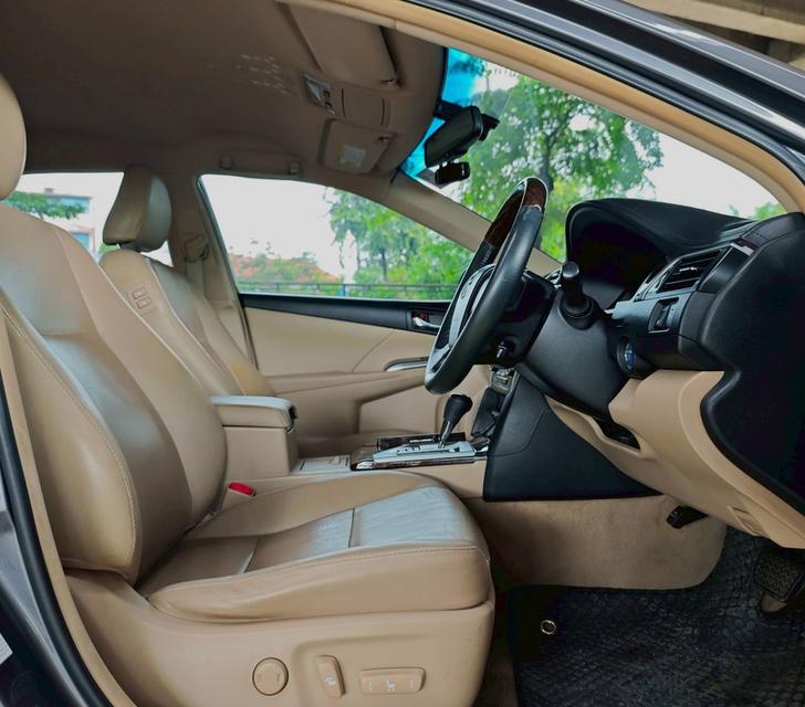 Toyota Camry 2.5 Hybrid ปี 2013  6