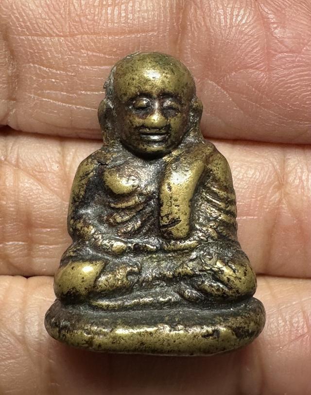 🙏รูปหล่อล.พ.เงิน พิมพ์นิยม 