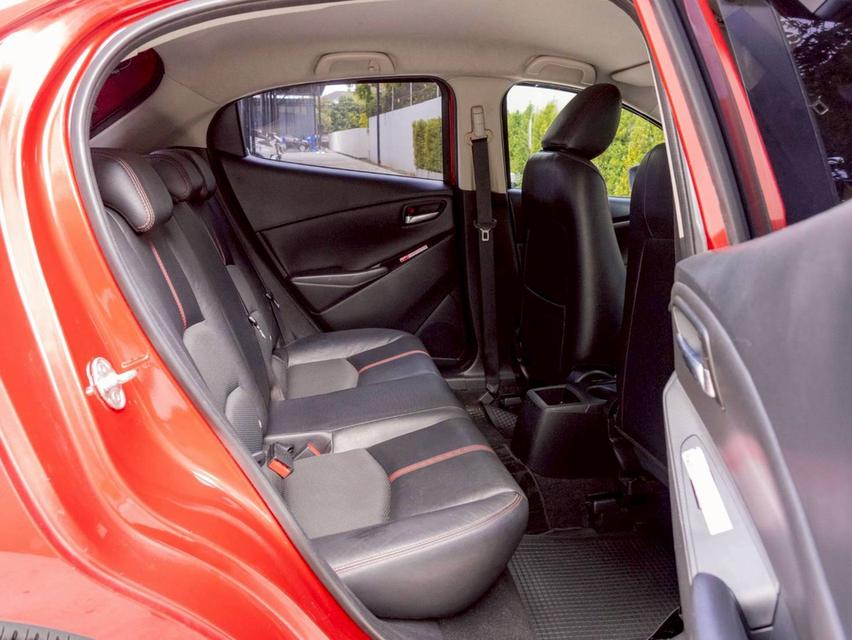 Mazda 2 1.5 Sport High Plus ปี 2015 ♨️ ประกันเครื่องเกียร์หลังการขาย3ปี / 30,000km. ♨️ 13