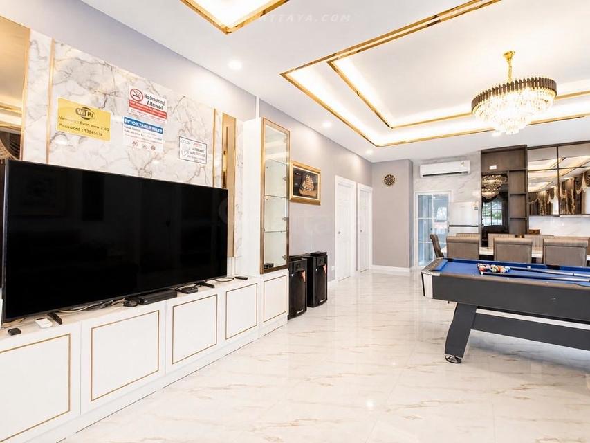 For Sale — Modern Luxury House with Pool 93sqw 400sqm 3bedrooms 3 bathrooms near international schools, local market, and motorway. 8