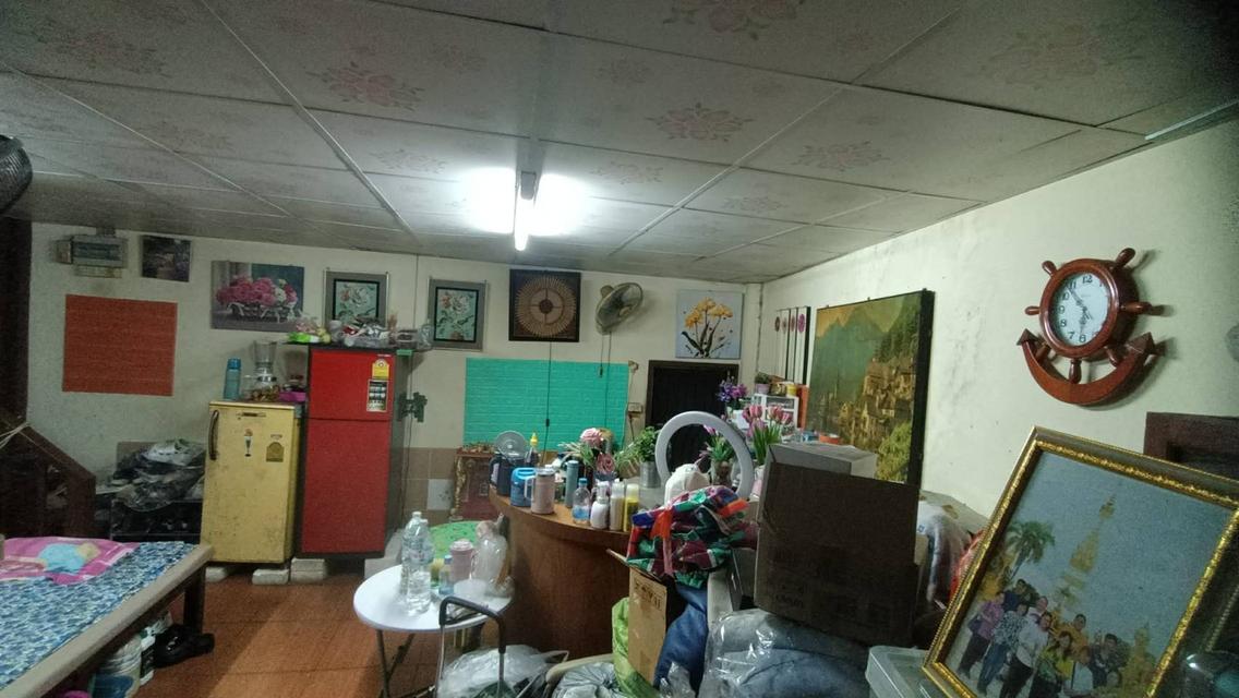 [ขายด่วน] นักลงทุนห้ามพลาด ! บ้านทาวน์เฮาส์ 2 ชั้น ทำเลทองสุขุมวิท 71 (ซอยปรีดีพนมยงค์ 45) 5