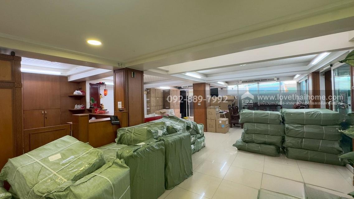 ขายตึกแถว 5 ชั้น หมู่บ้านอมรชัย2 ถนนพระราม2 ซอย34 มีทั้งหมด 4 คูหา พื้นที่ 80.4 ตรว. ราคาถูก ขายเพียง 16 ล้านบาท ใกล้เซ็นทรัล พระราม2 5