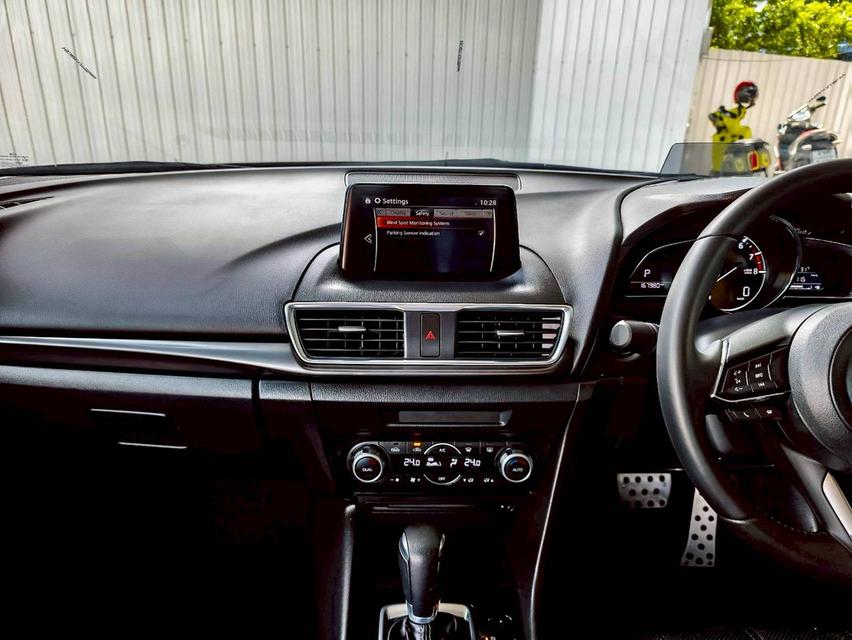 MAZDA MAZDA3 2.0 S ปี 2019 โฉม ปี14-19 4Dr สีแดง เกียร์ Auto เครื่องยนต์ เบนซิน เลขไมล์ 167,980 Km. 12