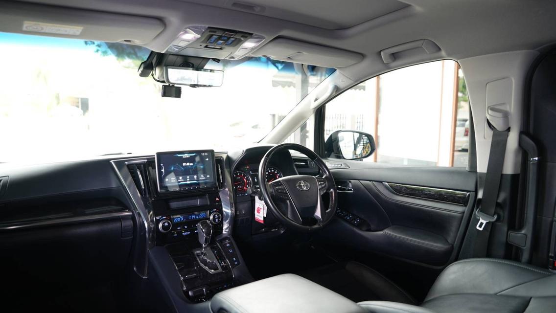 ขาย Toyoya Alphard 2.5SC ปี21 13