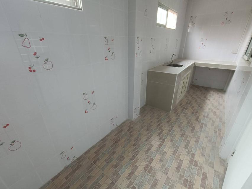 ทาวน์โฮม 3ชั้น หมู่บ้านเพชรทวี พุทธมณฑล สาย5 บ้านหลังนี้โครงสร้างแข็งแรงมาก ทำเลดี เดินทางสะดวก 7
