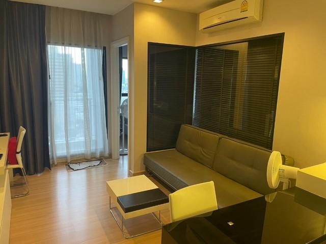 ขายคอนโดเออร์บาโน่ แอบโซลูท สาทร-ตากสิน Urbano absolute Sathon-Taksin ขนาด 38 ตรม. ห้อง 1 Bed แต่งสวยพร้อมอยู่ 1