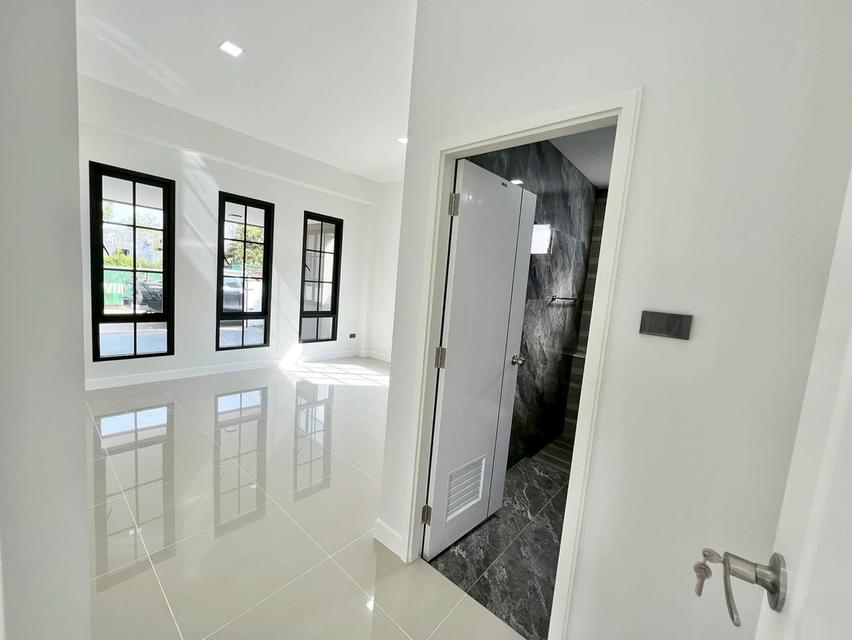 บ้านเดี่ยว เพดานสูง วัสดุพรีเมี่ยม 2.39!! ใกล้ สนามบิน ขอนแก่น 5