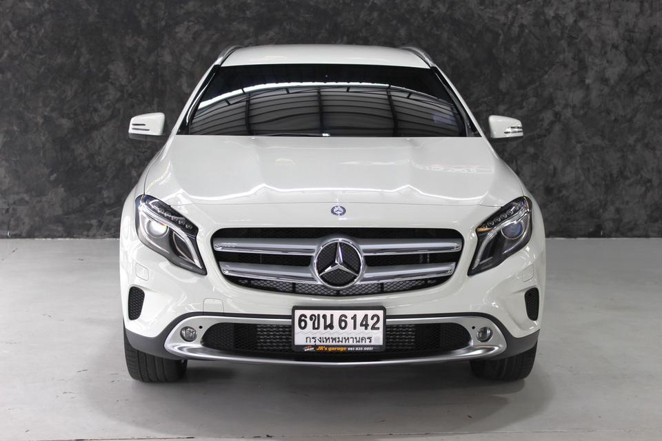 รหัสรถ JRS6142 GLA 200 ปี 2016 สีขาวสวยๆ รถ suv