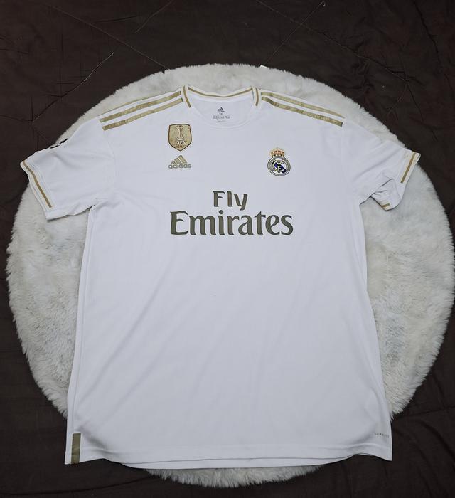 เสื้อเรอัล มาดริด (Real Madrid) สีขาว-ทอง