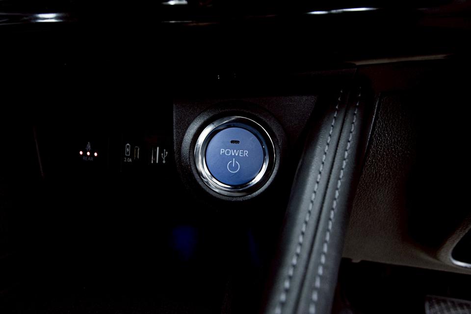 TOYOTA YARIS CROSS 1.5 HEV PREMIUM 2025 11