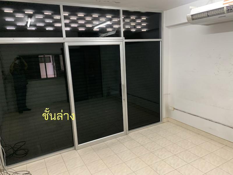 ขายอาคารพาณิชย์ใกล้ตลาดวรกิจ 1ห้อง 2.5ชั้น(ห้องริม)มีพื้นที่เก็บของด้านข้าง ด้านหลัง เนื้อที่ 89ตรว.ทำเลดี เหมาะพัฒนาเป็น สำนักงาน ห้างร้าน 11