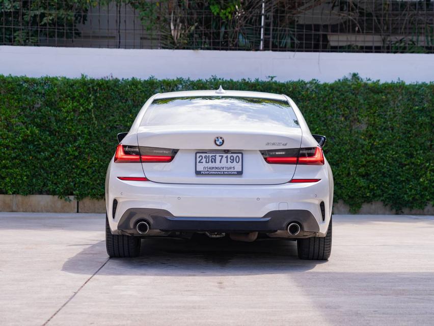 BMW 320d 2.0 M-Sport (G20) ปีจด 2022 สีขาว รูปที่ 6