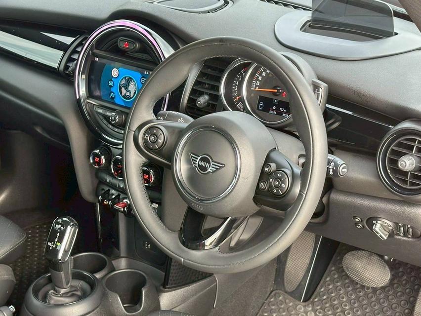 Mini Cooper S Hatch 3 Doors Hightrim F56 LCI ปี 2018 จด 2019 11