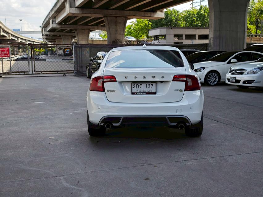 Volvo S60 Drive S 6
