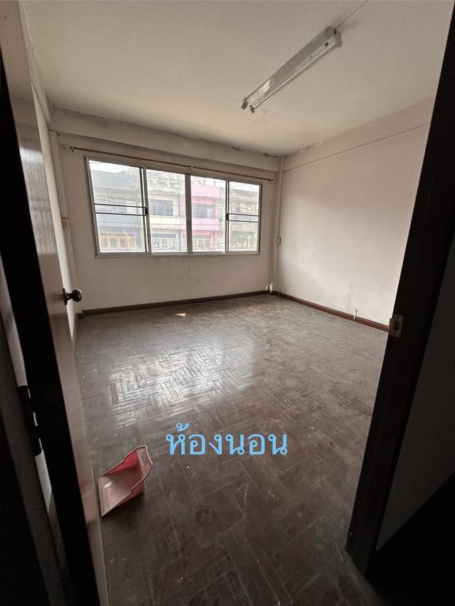 อาคารพาณิชย์ ซอยเพชรเกษม 81 3