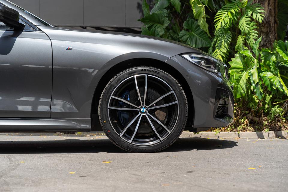 “BMW 330e M Sport Plug-in Hybrid” ปี2020 รูปที่ 17