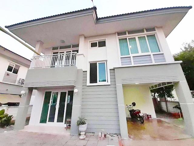 บ้านเดี่ยว 2 ชั้น 53 ตร.ว. รร.เทพพิทักษ์ 1.5 กม. ติดถนนบ้านกล้วย-ไทรน้อย 212 ตร.ม. เดอะเกรทไลฟ์ บางบัวทอง 2.8 กม.พร้อมเฟ 1