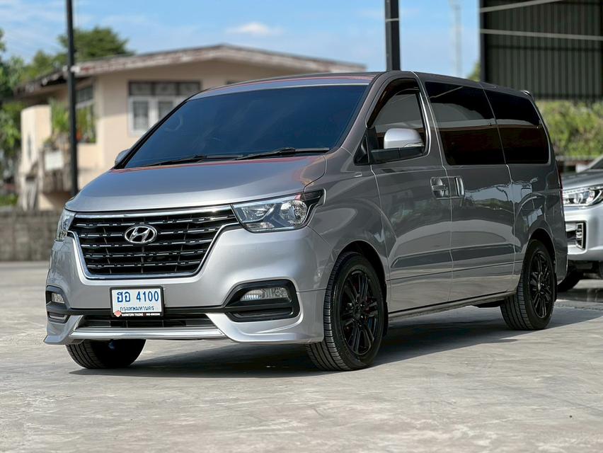 HYUNDAI H1 TOURING ปี 2018 โฉม ปี08-18