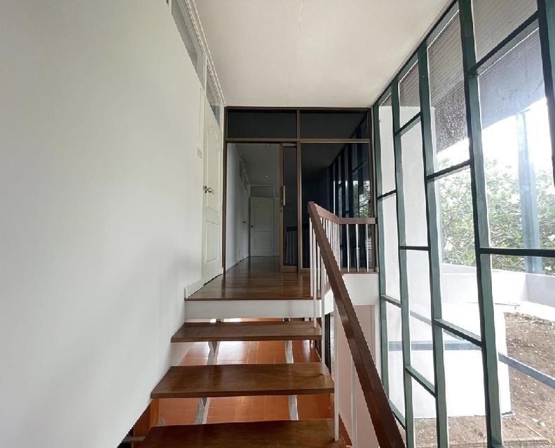 ให้เช่าบ้านเดี่ยว 2 ชั้น หลังใหญ่ ทำเล ซอยรัชดาภิเษก 19 (หรือซอยวิภาวดีรังสิต 16) พื้นที่ดิน 200 ตารางวา ใกล้ MRT รัชดา 900 เมตร 3