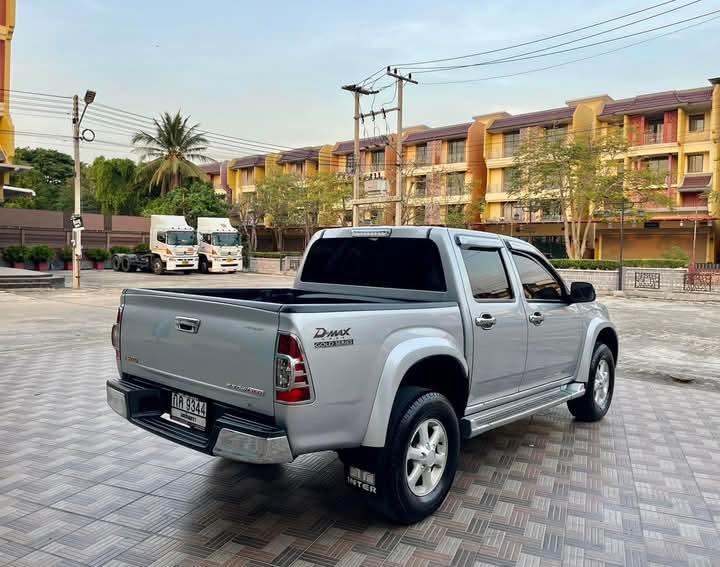 Isuzu D-Max  สีเทา 3