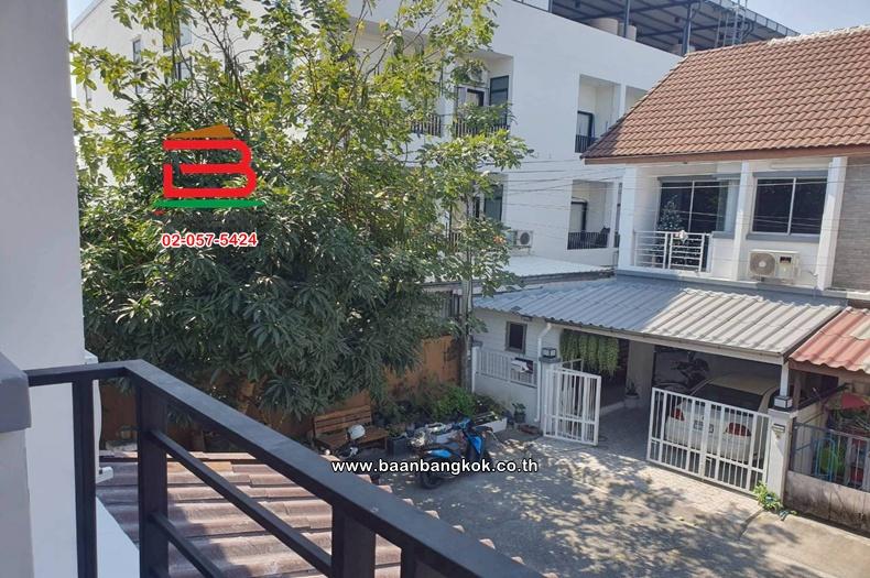 ทาวน์เฮาส์ หมู่บ้าน จามจุรี เนื้อที่ 17.2 ตร.ว (สุขาภิบาล 5 แยก 2) แขวงท่าแร้ง เขตบางเขน กรุงเทพมหานคร 11