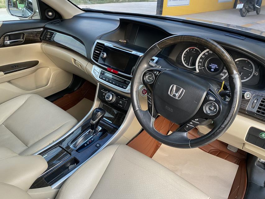 รถเก๋ง HondaAccord ปี 2013 รูปที่ 10