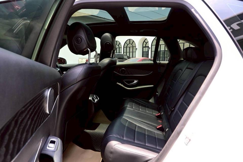 Mercedez Benz GLC250d 4 Matic รูปที่ 13