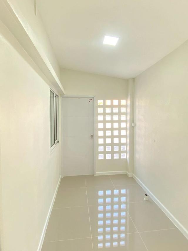 ขายทาวน์เฮ้าส์ สูง 2 ชั้น หลังมุม เนื้อที่ 24 ตารางวา หมู่บ้านร่วมสุข 2 ซ.5 ถนนรามคำแหง 96 แขวงสะพานสูง เขตสะพานสูง กรุงเทพมหานคร 7