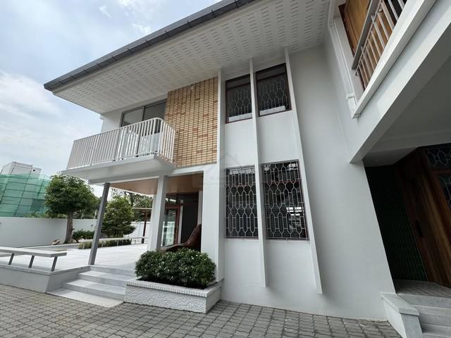 ให้เช่า บ้านเดี่ยว 143 ตรว. ปรีดีพนมยงค์ 25 เอกมัยซอย 10 รีโนเวทใหม่ เขตวัฒนา พร้อมเข้าอยู่ 2