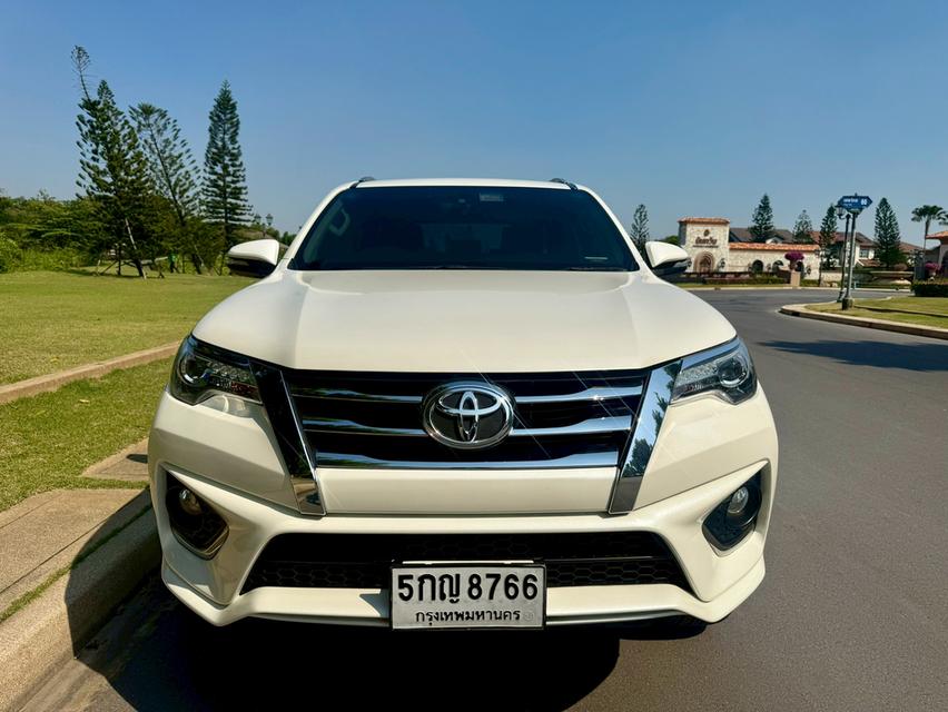 TOYOTA FORTUNER 2.8 TRD SPORTIVO 2WD ปี 2016 สีขาว ไมล์ 90,xxxkm. 2