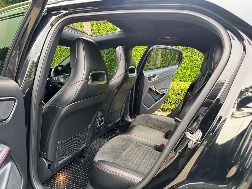 รหัสรถ AVA2211 💚  BENZ GLA250 AMG Dynamic ปี 2018  13