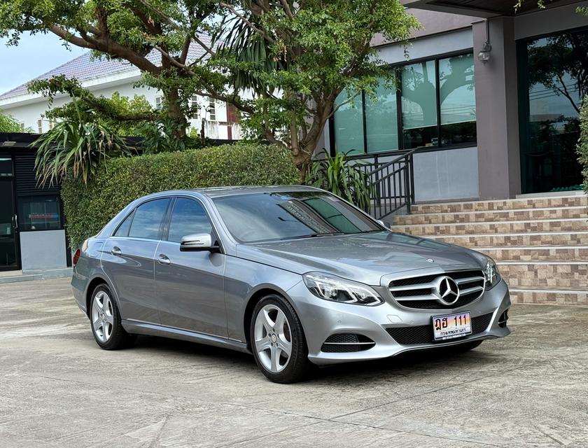 2015 BENZ E200 FACELIFT W212 รถมือเดียวออกป้ายแดง รถวิ่งน้อย เข้าศูนย์ตามระยะ รถไม่เคยมีอุบัติเหตุครับ
