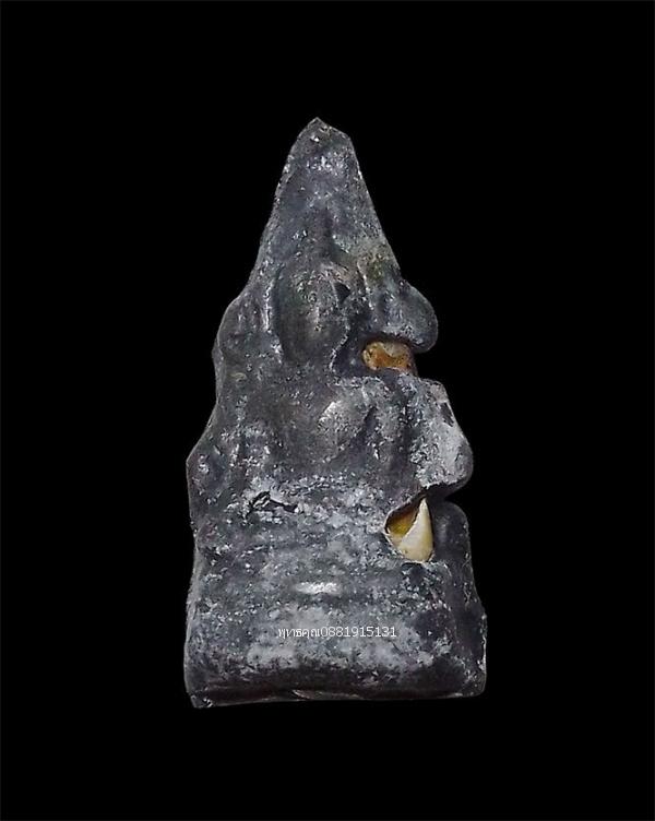 พระพุทธชินราช เนื้อตะกั่วฝังเขี้ยวหมาป่า หลวงพ่อดำ วัดกุฏิ จ.ปราจีนบุรี