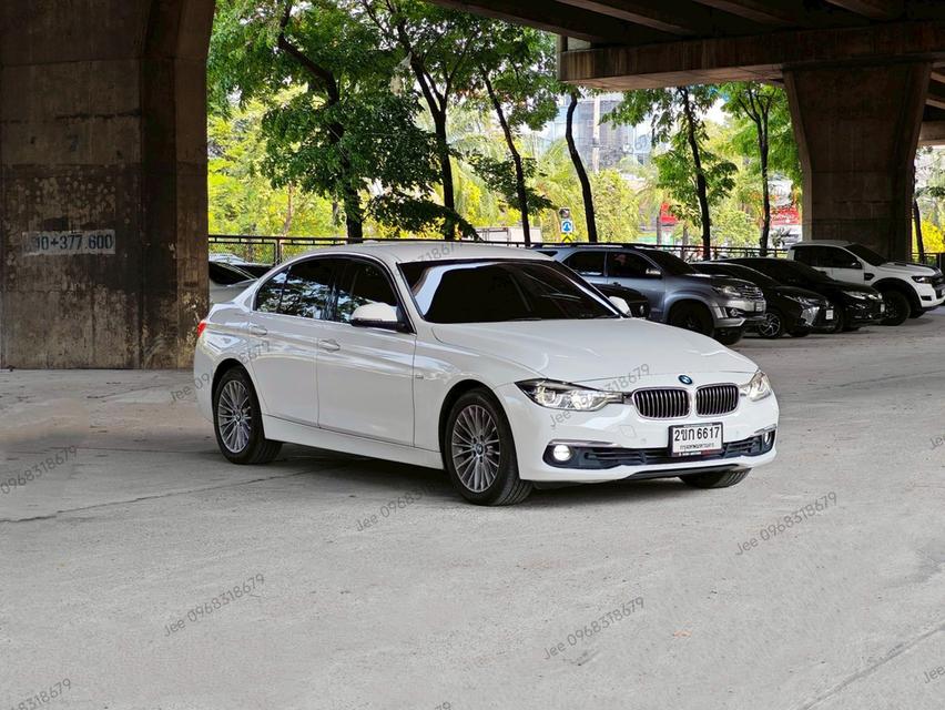 BMW 320i Luxury F30 ปี 2015 / 2018