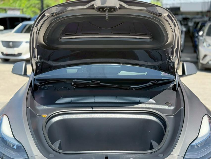 ปี 2022 TESLA MODEL Y, LONG RANGEโฉม ปี22-ปัจจุบัน สีเทา รถเกรย์ออฟชั่นเยอะ รูปที่ 17