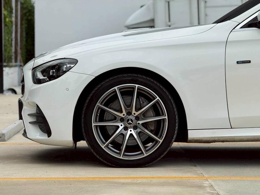 Mercedes Benz E300e AMG Dynamic Facelift (W213) รูปที่ 19