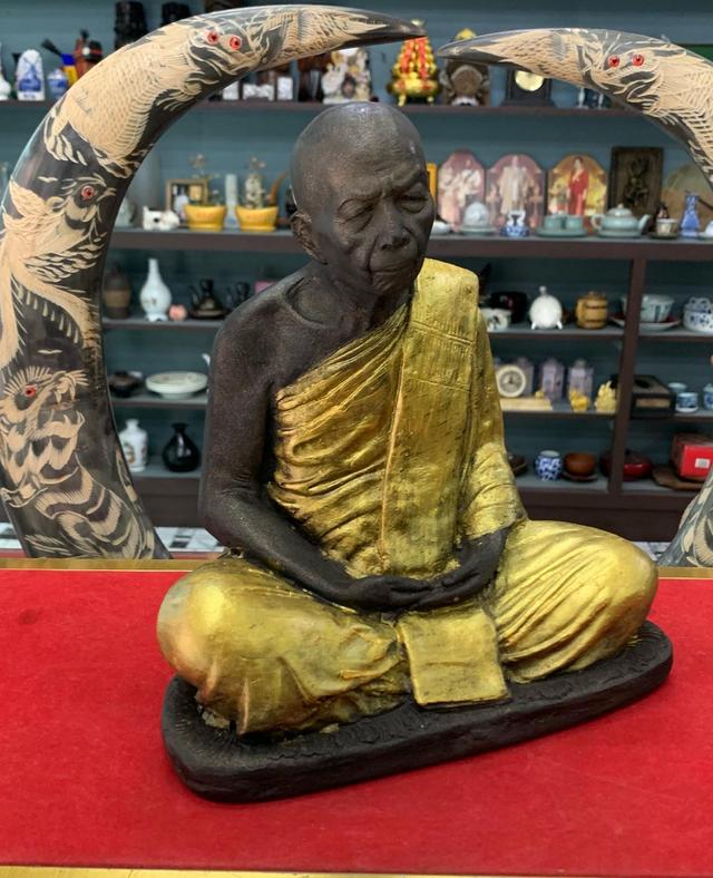 หลวงปู่ทิม เนื้อปูน