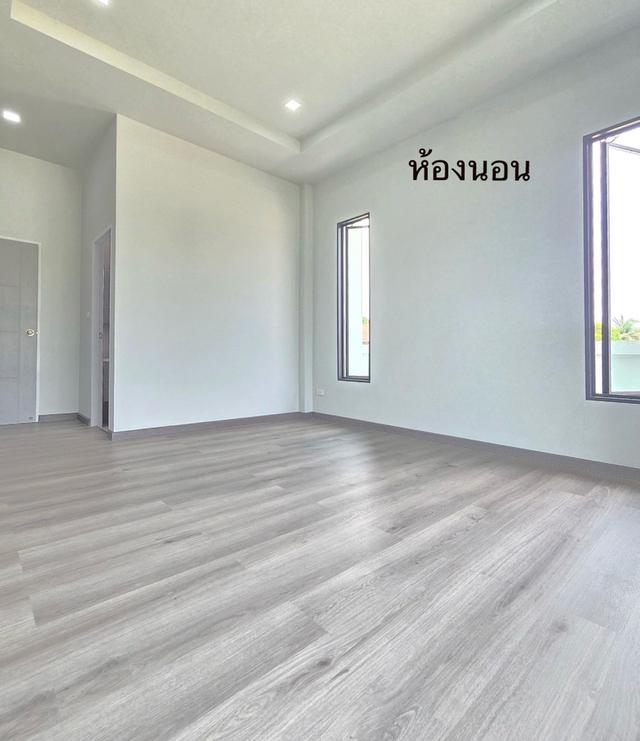 รายละเอียดบ้าน เนื้อที่ 89 ตารางวา 3 ห้องนอน 2 ห้องน้ำ 1 ห้องรับแขกกว้าง 1 ห้องครัว พร้อมครัวปูนใช้งานจริง ที่จอดรถ 2 คัน พร้อมจัดสวนสวยรอบบ้าน 6