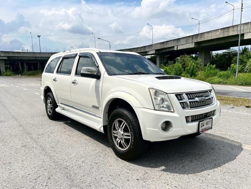 ISUZU MU-7 3.0 PRIMO ปี 2010 มือเดียวป้ายแดง ระบุในเล่ม เดิมๆทั้งคัน น็อตไม่มีขยับสักตัว