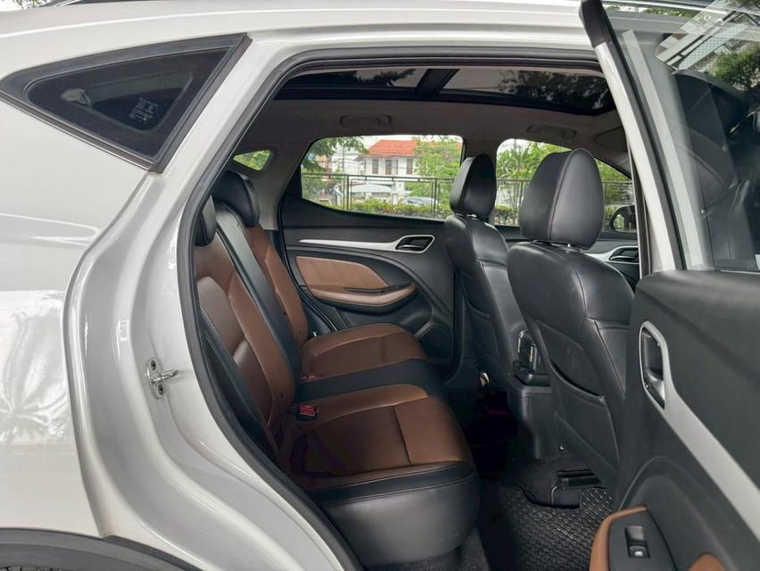 🚗 MG ZS 1.5 X Sunroof AT 2018 รูปที่ 16