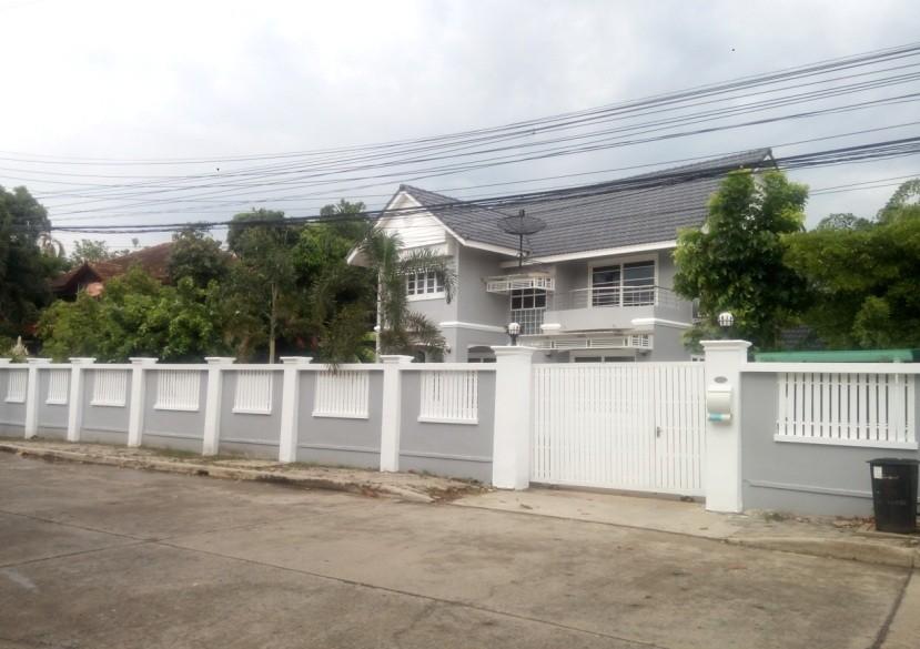 ให้เช่าบ้านเดี่ยว 2 ชั้น หมู่บ้านศุภลัยบุรี รังสิตคลอง 4 