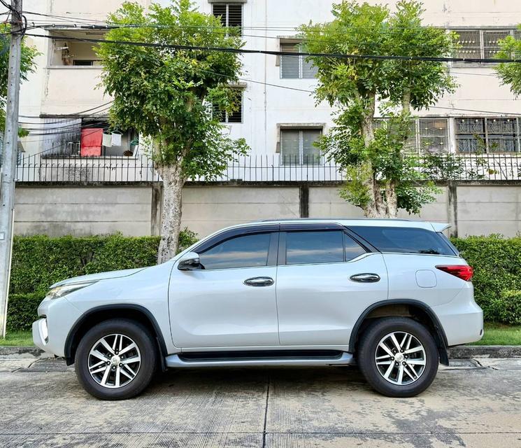 ขาย Toyota Fortuner 2.4 4wd ปี18 4