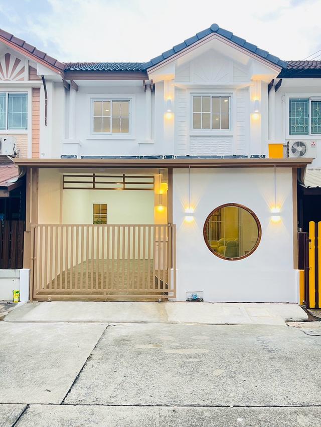 หมู่บ้านพฤกษาวิลล์12 -วงแหวนปิ่นเกล้าทาวน์เฮาส์ 2 ชั้นตกแต่ง Minimal Style 1