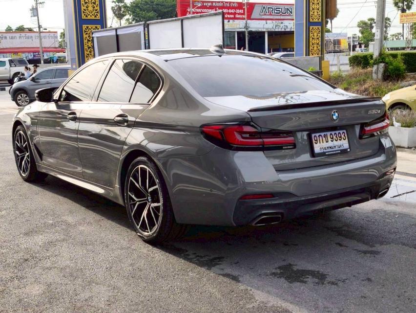 รหัสรถ KPV9393 2021 BMW 530e 2.0 LCI Msport 12