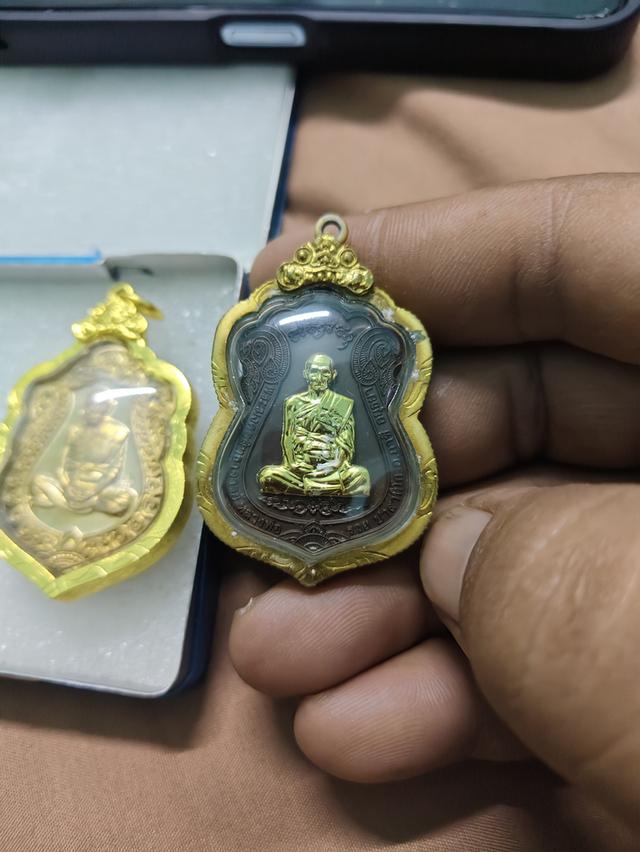 หลวงพ่อรุ่นรวยไตรมาส 66