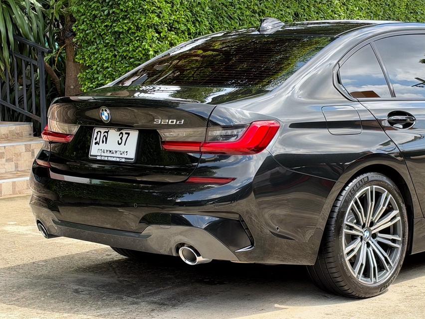 2021 BMW 320D MSPORT รถมือเดียวออกป้ายแดง รถวิ่งน้อย รถเข้าศูนย์ตลอด รถไม่เคยมีอุบัติเหตุครับ รูปที่ 9
