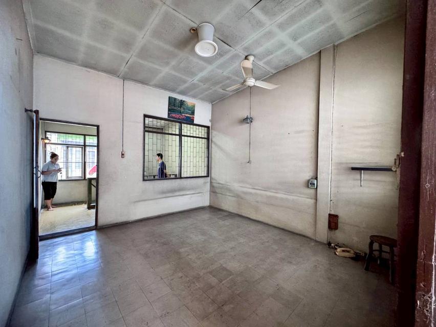 ขายอาคารพาณิชย์ 3 ชั้น เหมาะลงทุน ทำเลดีใกล้ BTS พระโขนง (N.1948) 8