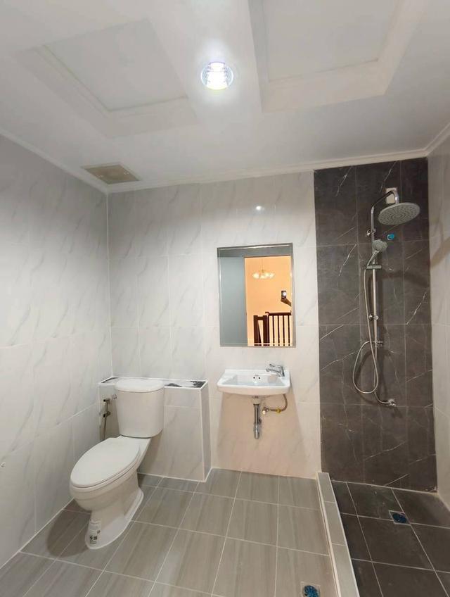 หมู่บ้านบุศรินทร์บ้านกล้วย 19