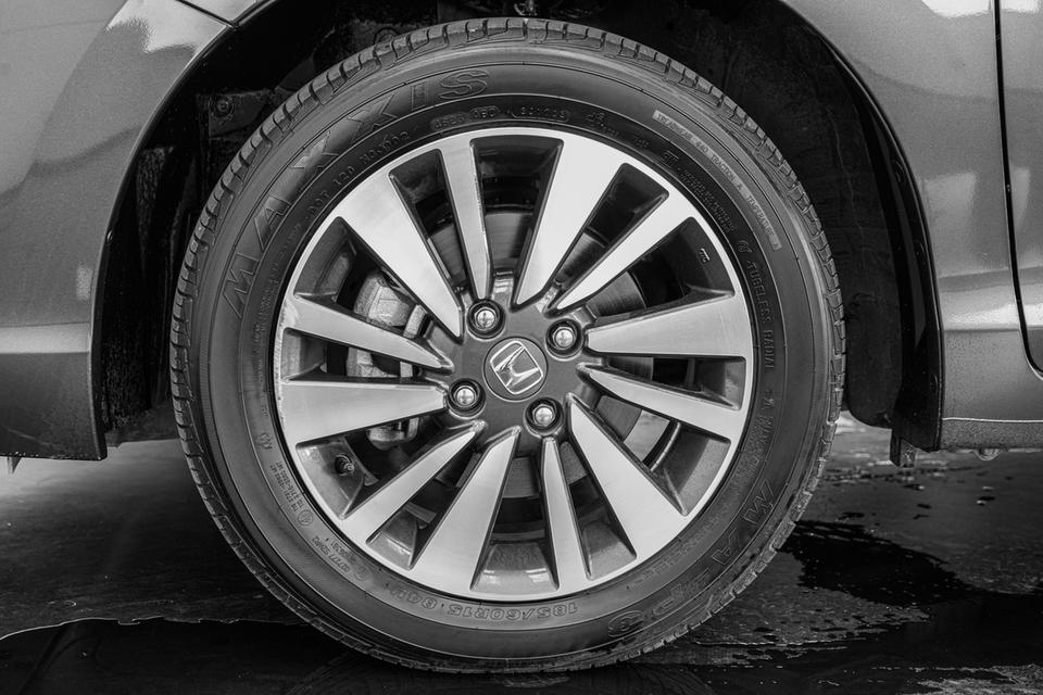 2024 HONDA CITY 1.0 SV Hatchback สีเทา เลขไมล์ 17650 กม. 18